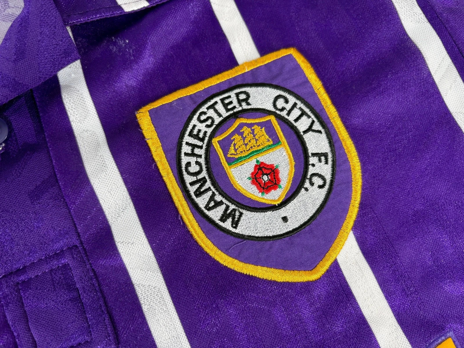 Manchester City 1993/94 Away Retro Jersey