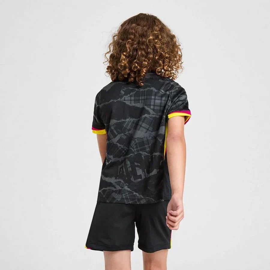 Third 24/25 Kids Kit