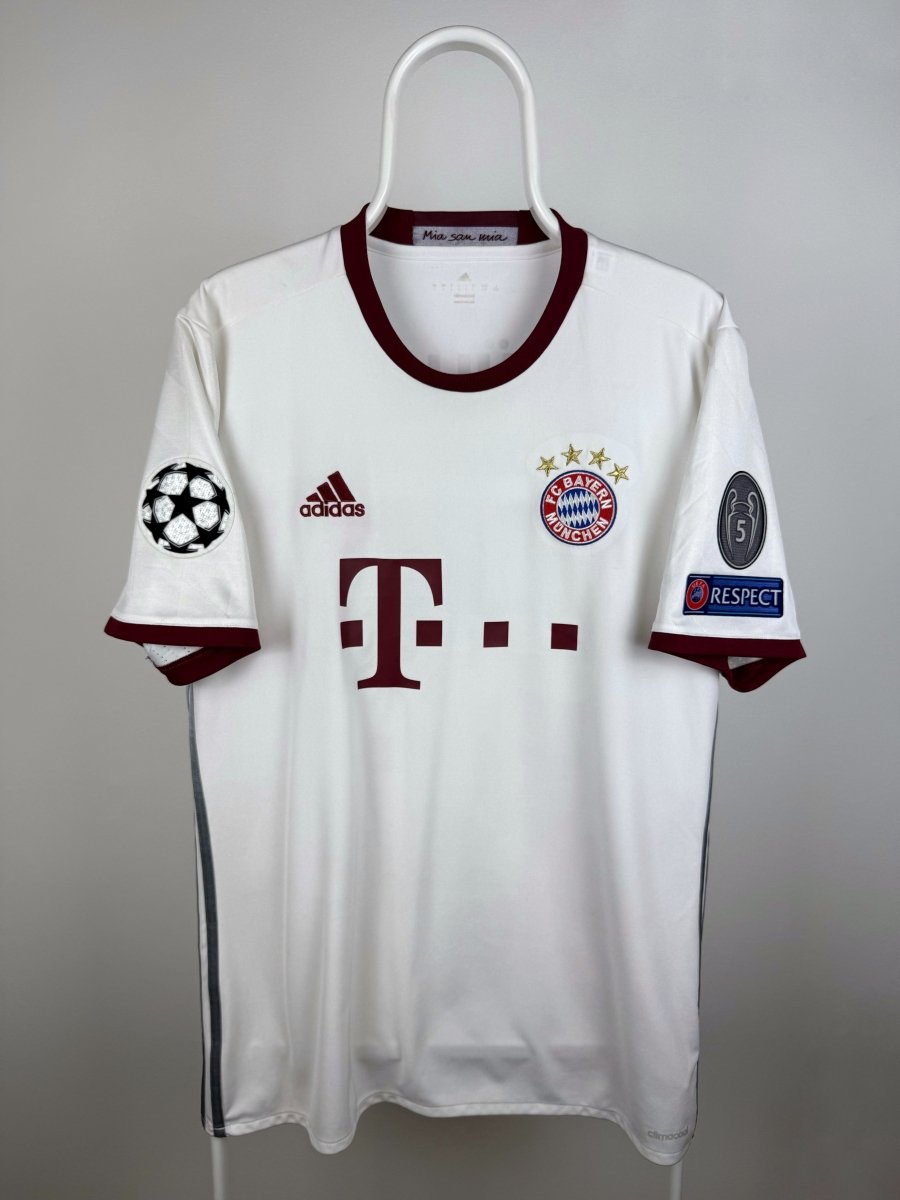 Thomas Müller - FC Bayern Munich 2016/17 third shirt 🇩🇪