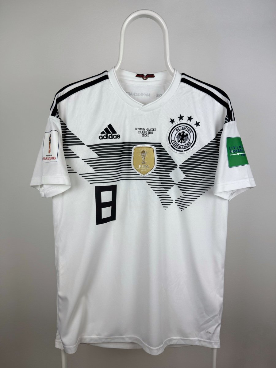 Toni Kroos - Germany 2018 home shirt 🇩🇪