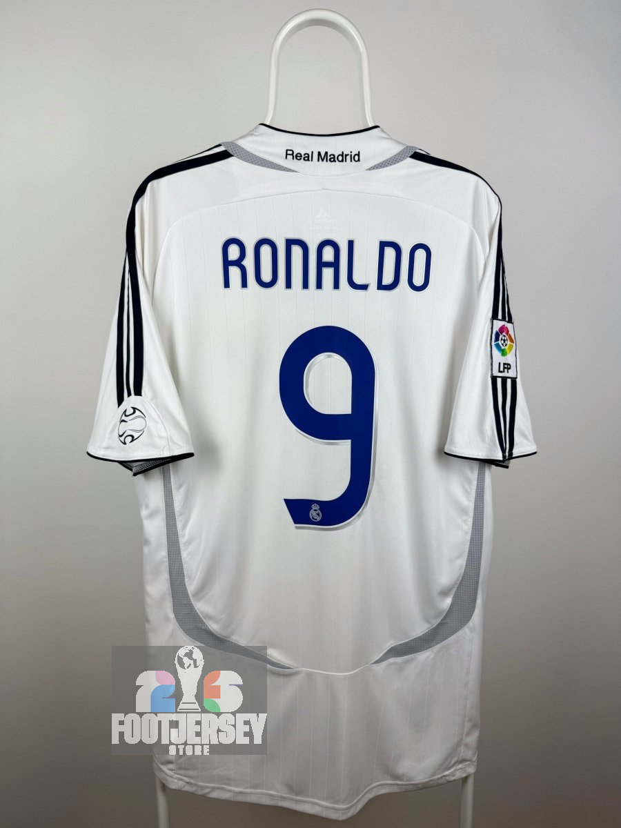Ronaldo Nazario - Real Madrid 2006/07 home shirt 🇧🇷