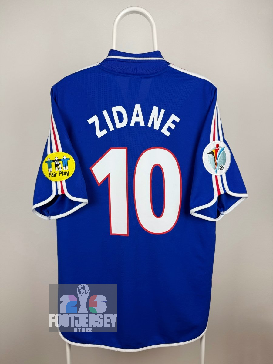 Zinedine Zidane - France 2000 home shirt 🇫🇷