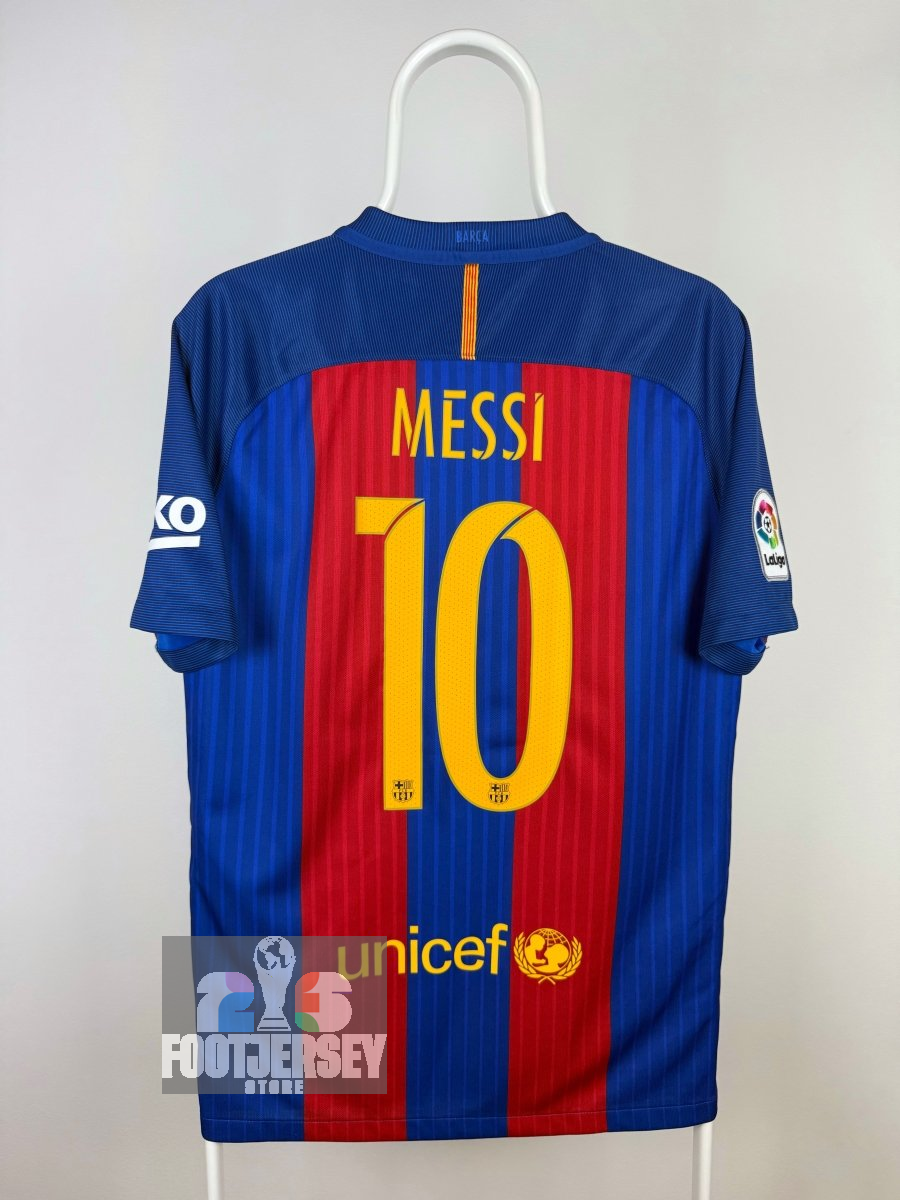 Lionel Messi - FC Barcelona 2016/17 home shirt 🇦🇷