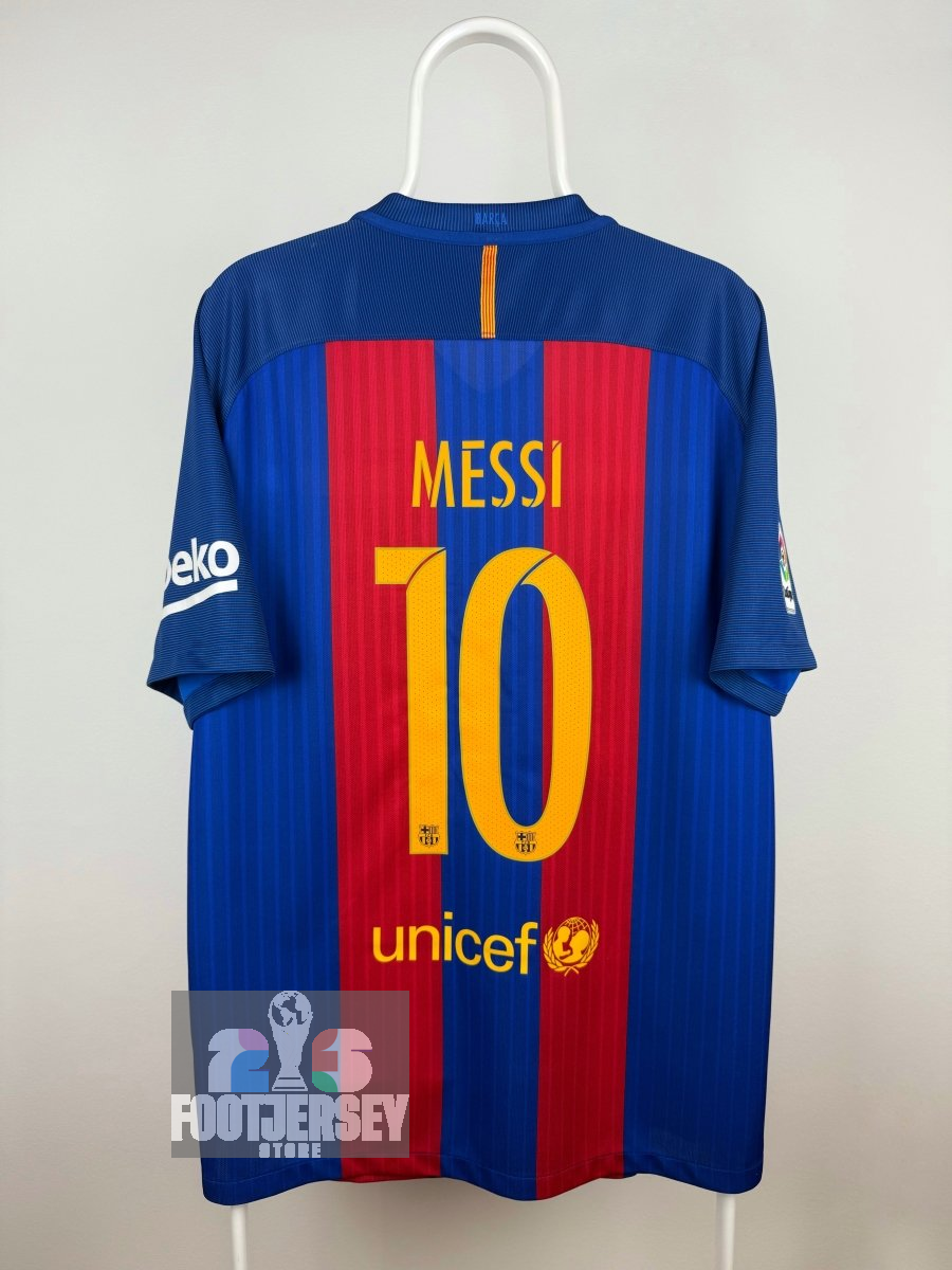 Lionel Messi - FC Barcelona 2016/17 home shirt 🇦🇷