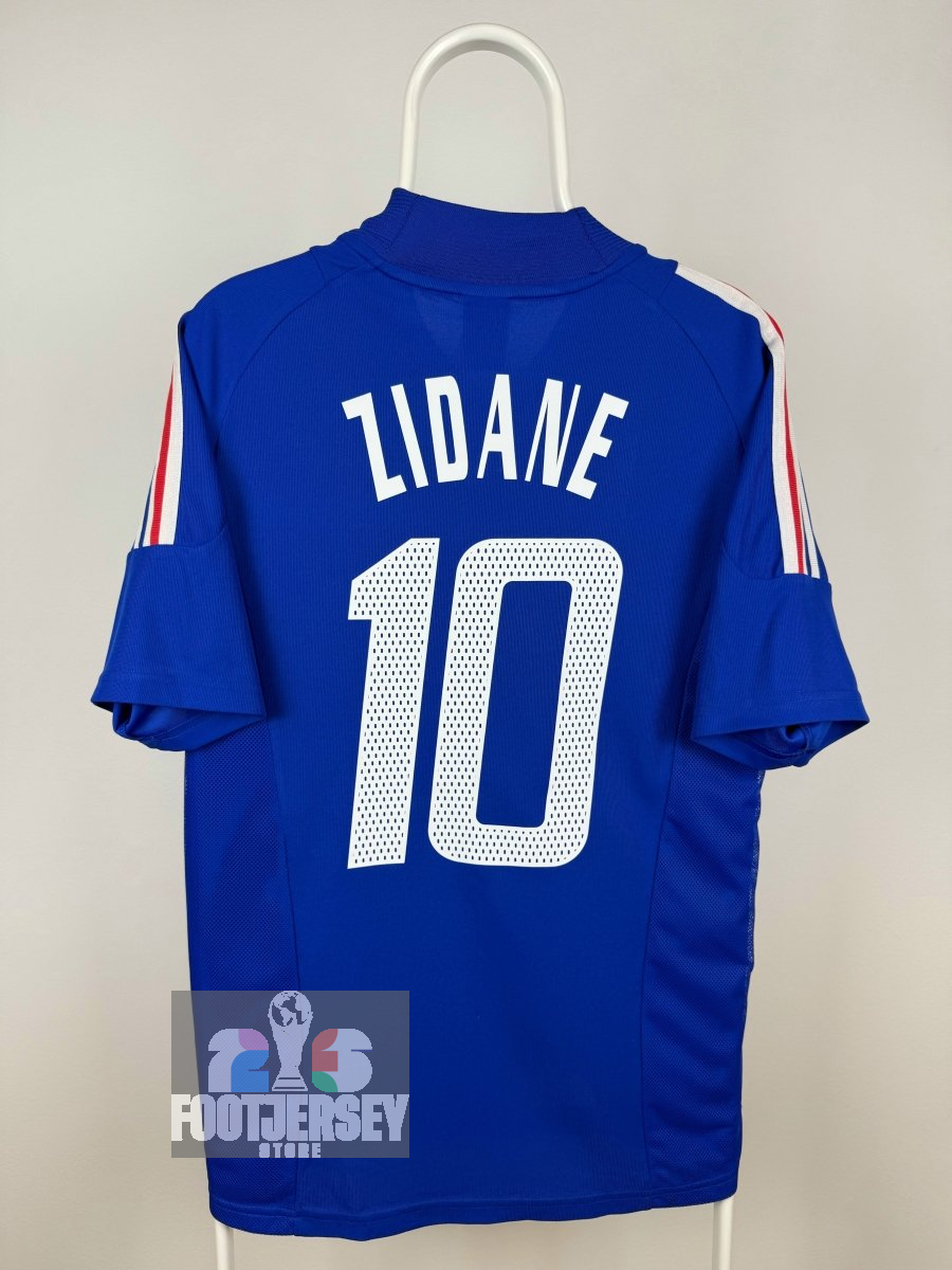 Zinedine Zidane - France 2002 home shirt 🇫🇷
