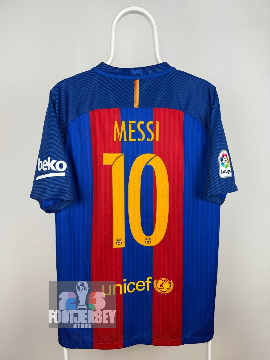 Lionel Messi - FC Barcelona 2016/17 home shirt 🇦🇷