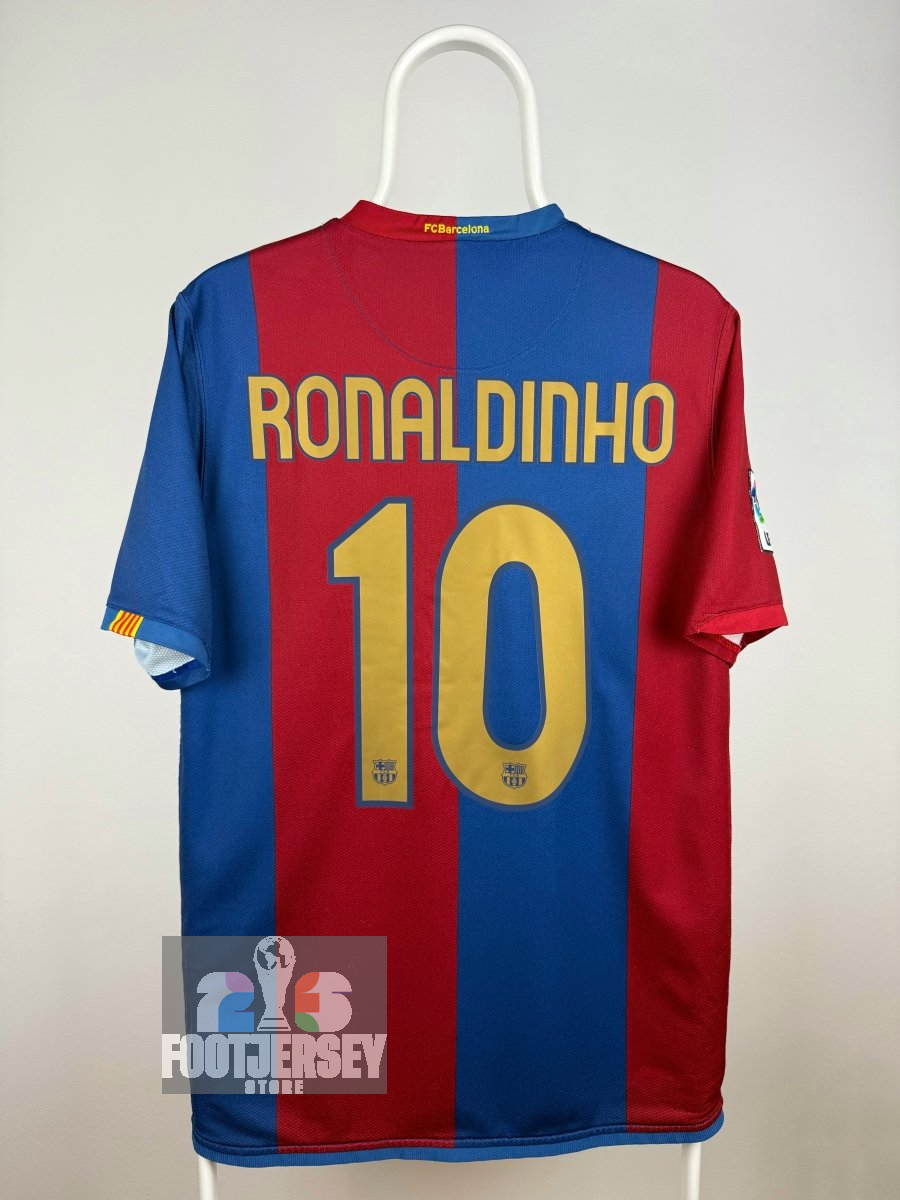 Ronaldinho - FC Barcelona 2006/07 home shirt 🇧🇷