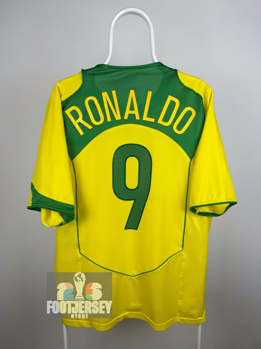 Ronaldo Nazario - Brazil 2004 home shirt 🇧🇷