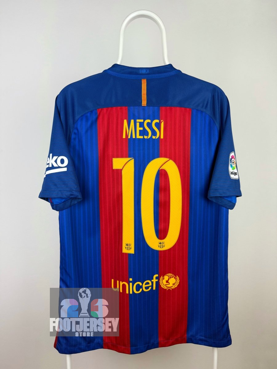 Lionel Messi - FC Barcelona 2016/17 home shirt 🇦🇷