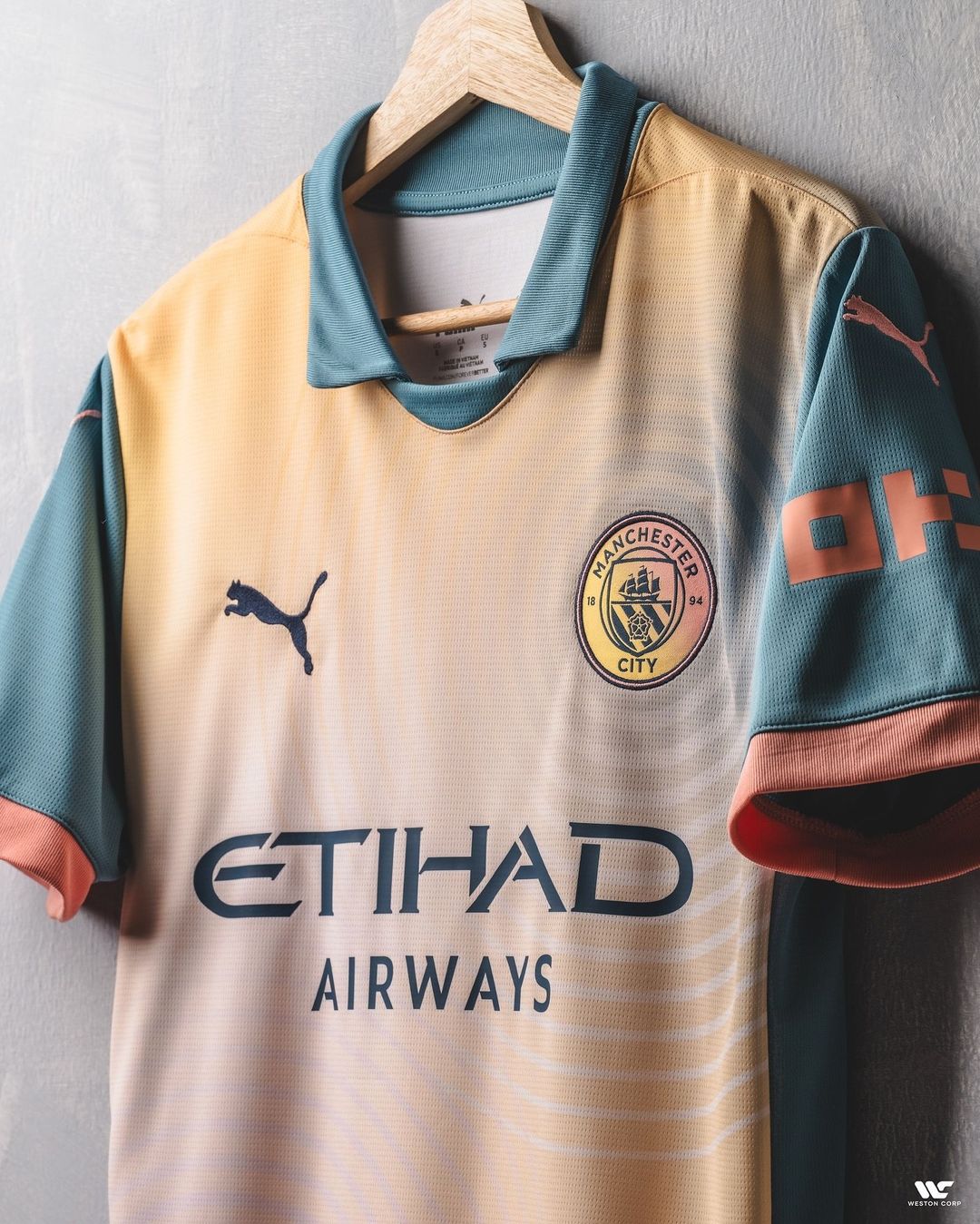 #17 De Bruyne Manchester City Fourth "Definitely City" Jersey 24/25