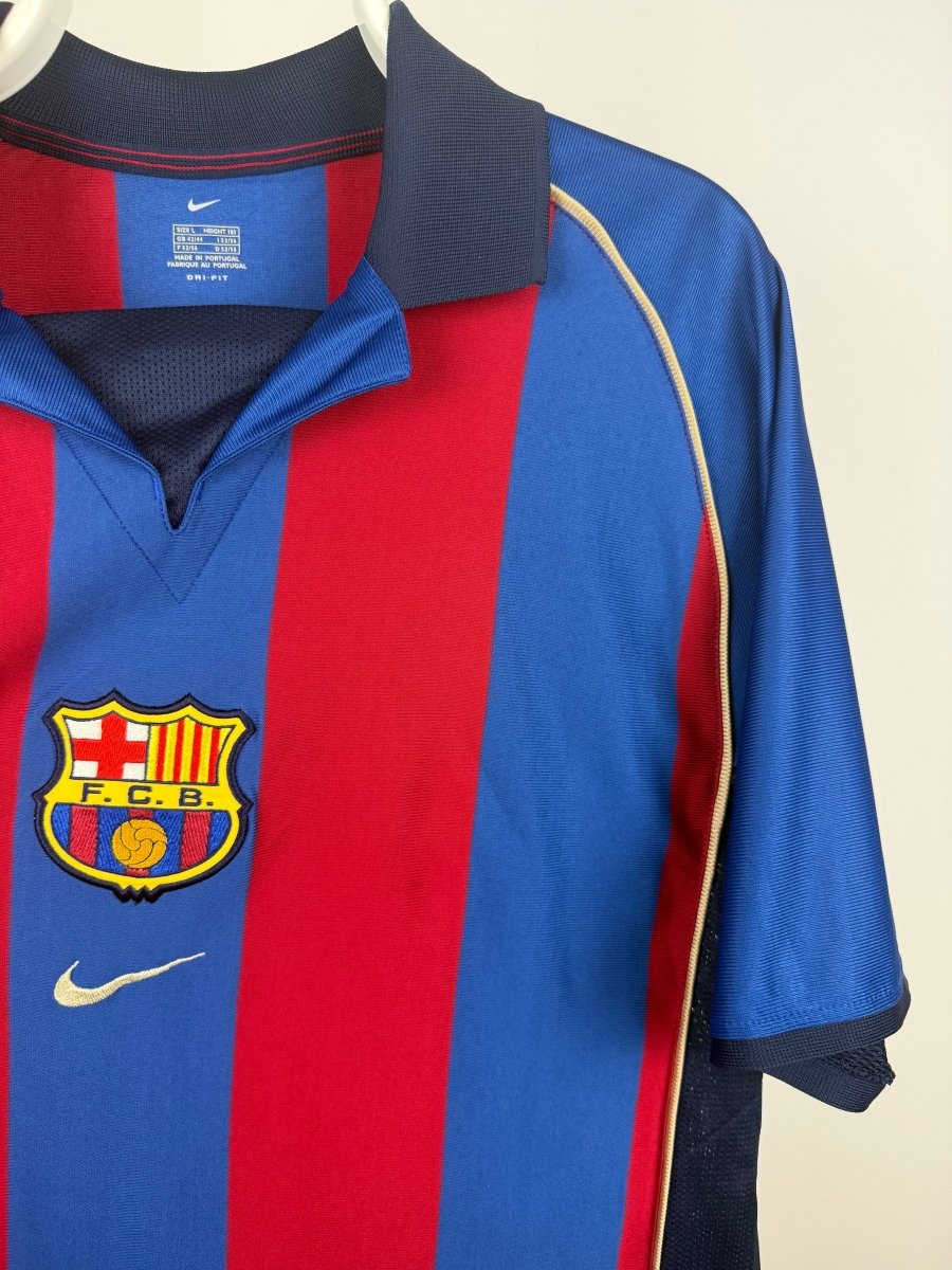 Xavi Hernandez- FC Barcelona 2001/02 home shirt 🇪🇸