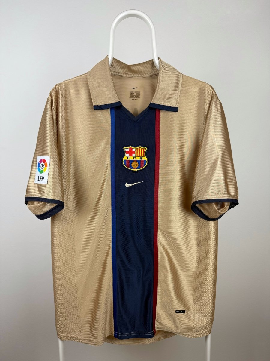 Xavi Hernandez - FC Barcelona 2001/02 away shirt 🇪🇸