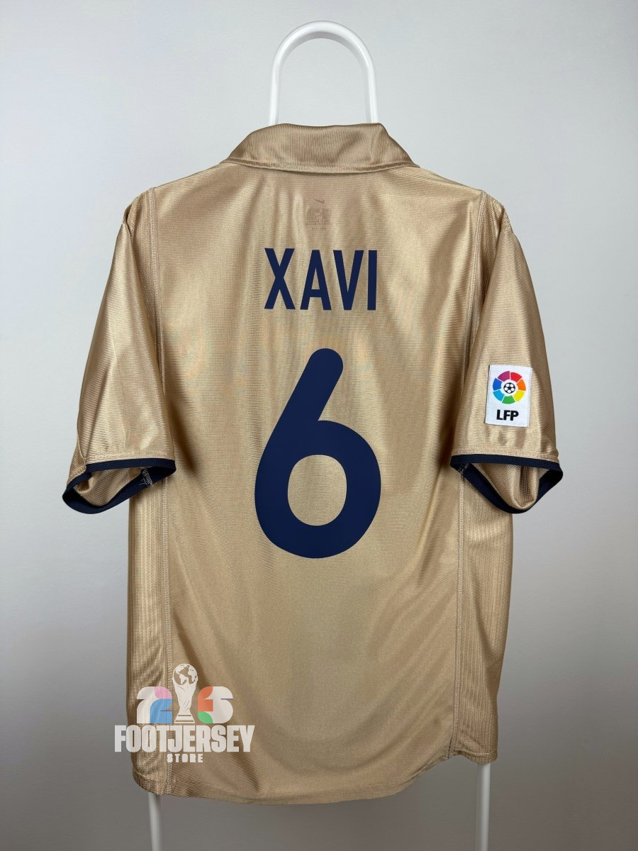 Xavi Hernandez - FC Barcelona 2001/02 away shirt 🇪🇸