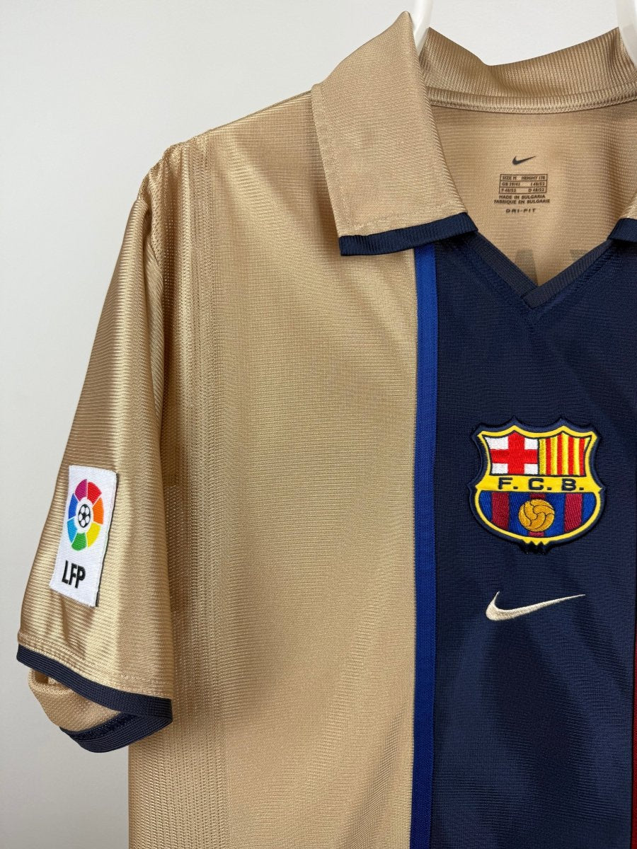 Xavi Hernandez - FC Barcelona 2001/02 away shirt 🇪🇸