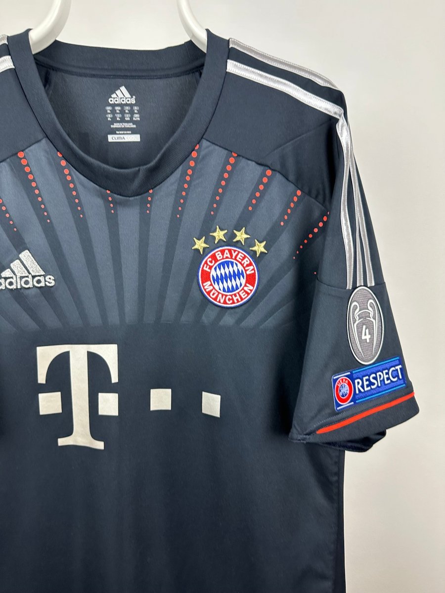 Xherdan Shaqiri - FC Bayern Munich 2012/13 Away Shirt 🇨🇭