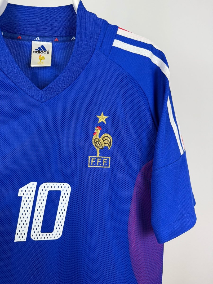 Zinedine Zidane - France 2002 home shirt 🇫🇷