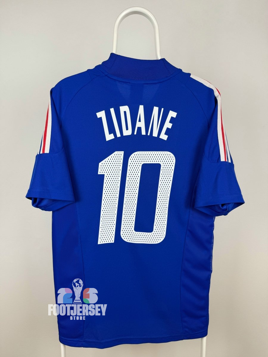 Zinedine Zidane - France 2002 home shirt 🇫🇷