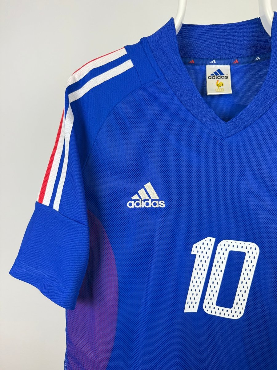 Zinedine Zidane - France 2002 home shirt 🇫🇷