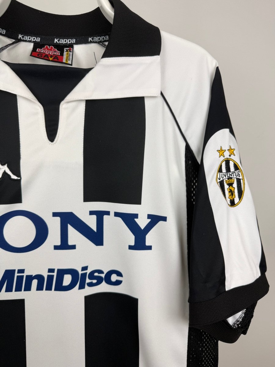 Zinedine Zidane - Juventus 1997/98 home shirt 🇫🇷