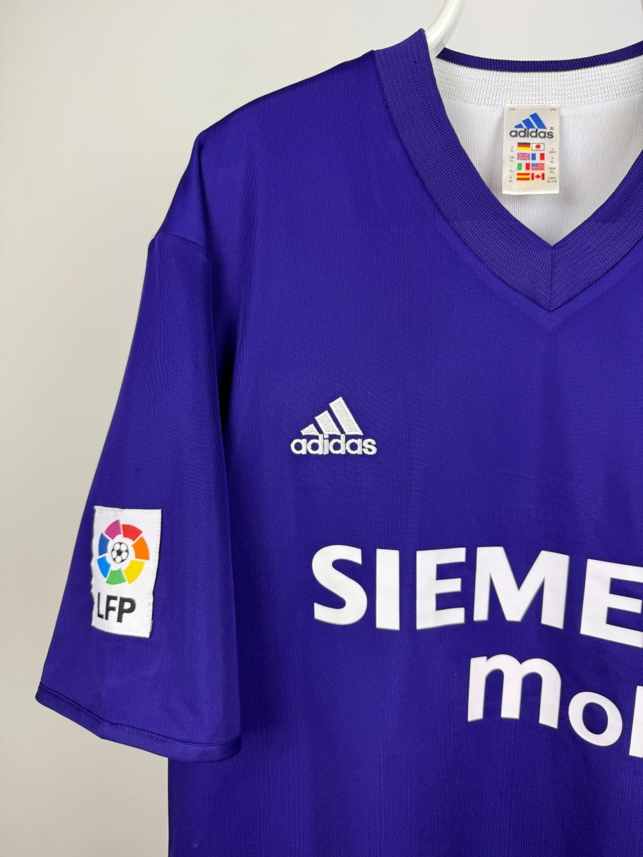 Zinedine Zidane - Real Madrid 2002/03 away shirt 🇫🇷