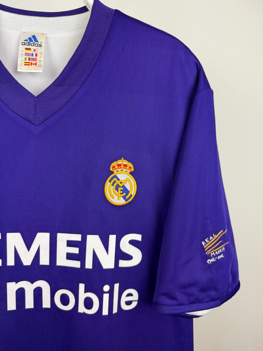 Zinedine Zidane - Real Madrid 2002/03 away shirt 🇫🇷