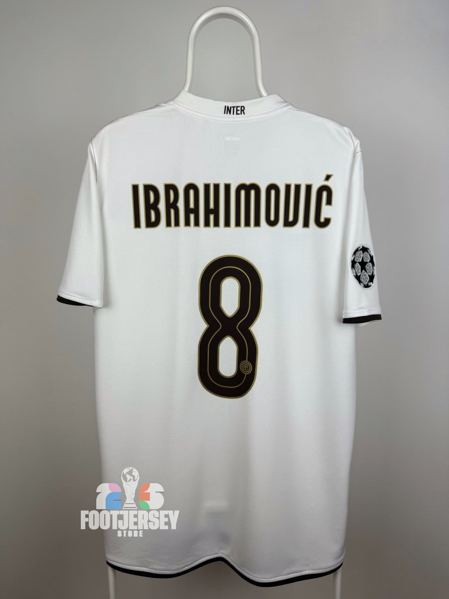 Zlatan Ibrahimovic - Inter 2008/09 away shirt 🇸🇪